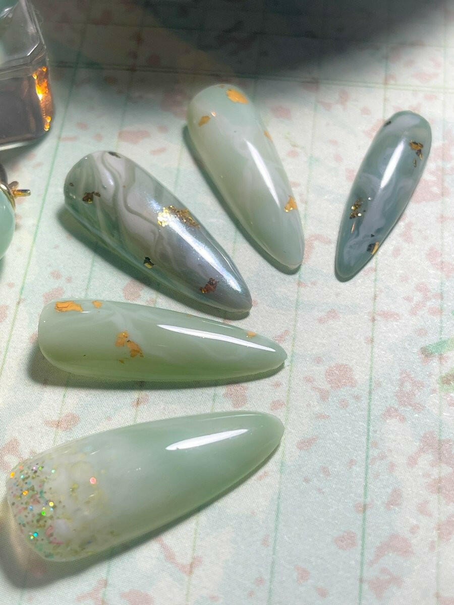Jade Dynasty | Pre-Design Custom Press-on Nail set - Tips of Elegance