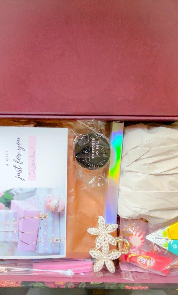 French Valley | Wedding/ Bridal | Pre-Design Custom Press-on Nail Set - Tips of Elegance