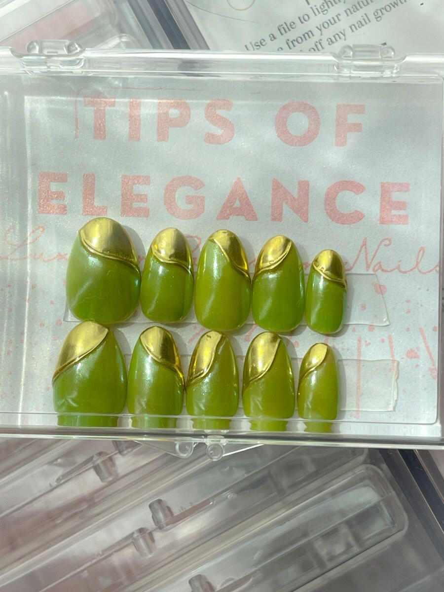 Mint Green Matcha | Pre-Designed Custom Press-on Nail Set - Tips of Elegance