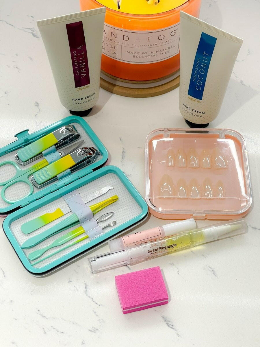 Stainless Steel Nail Manicure Kit | Essentials - Tips of Elegance