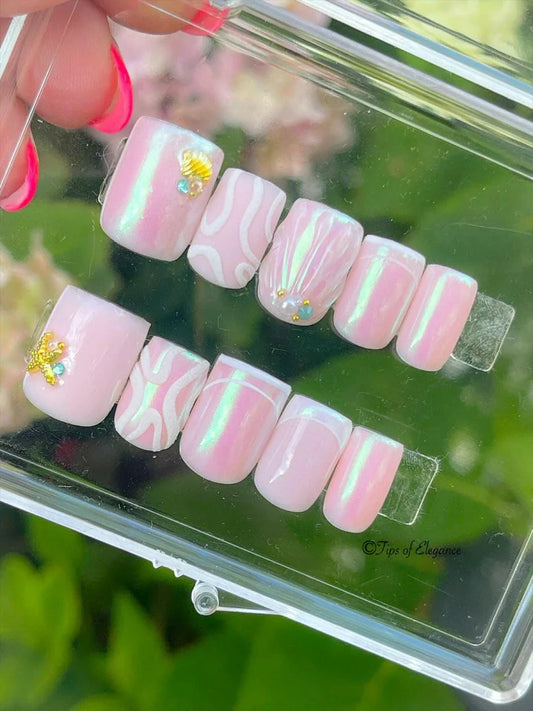 By The Sea | Pre-Design Press-on Nail set - Tips of Elegance