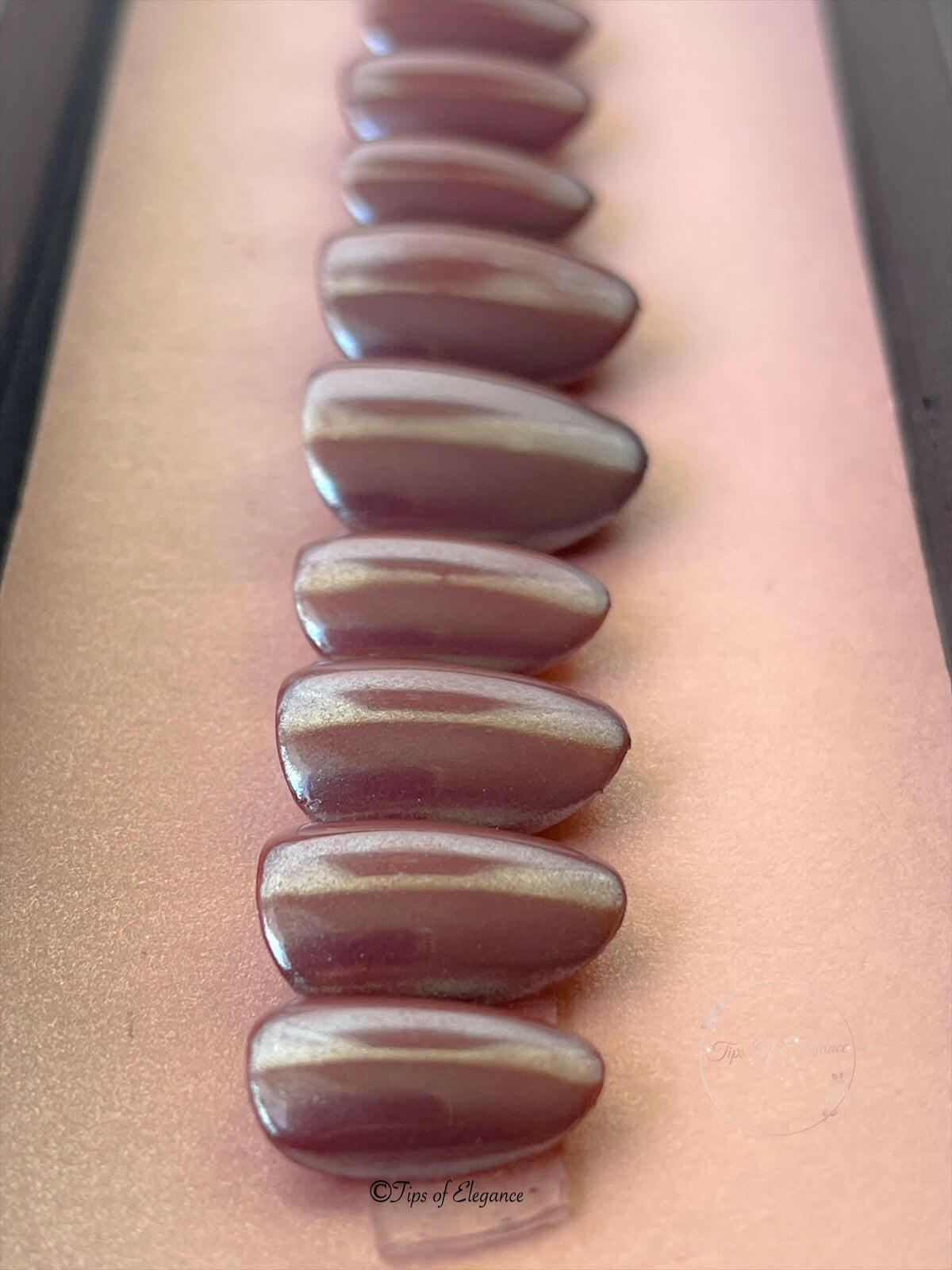 Glaze of Glory | Pre-Design Custom Press-on Nail Set - Tips of Elegance