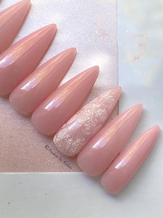 Lacey & Demure - Tips of Elegance