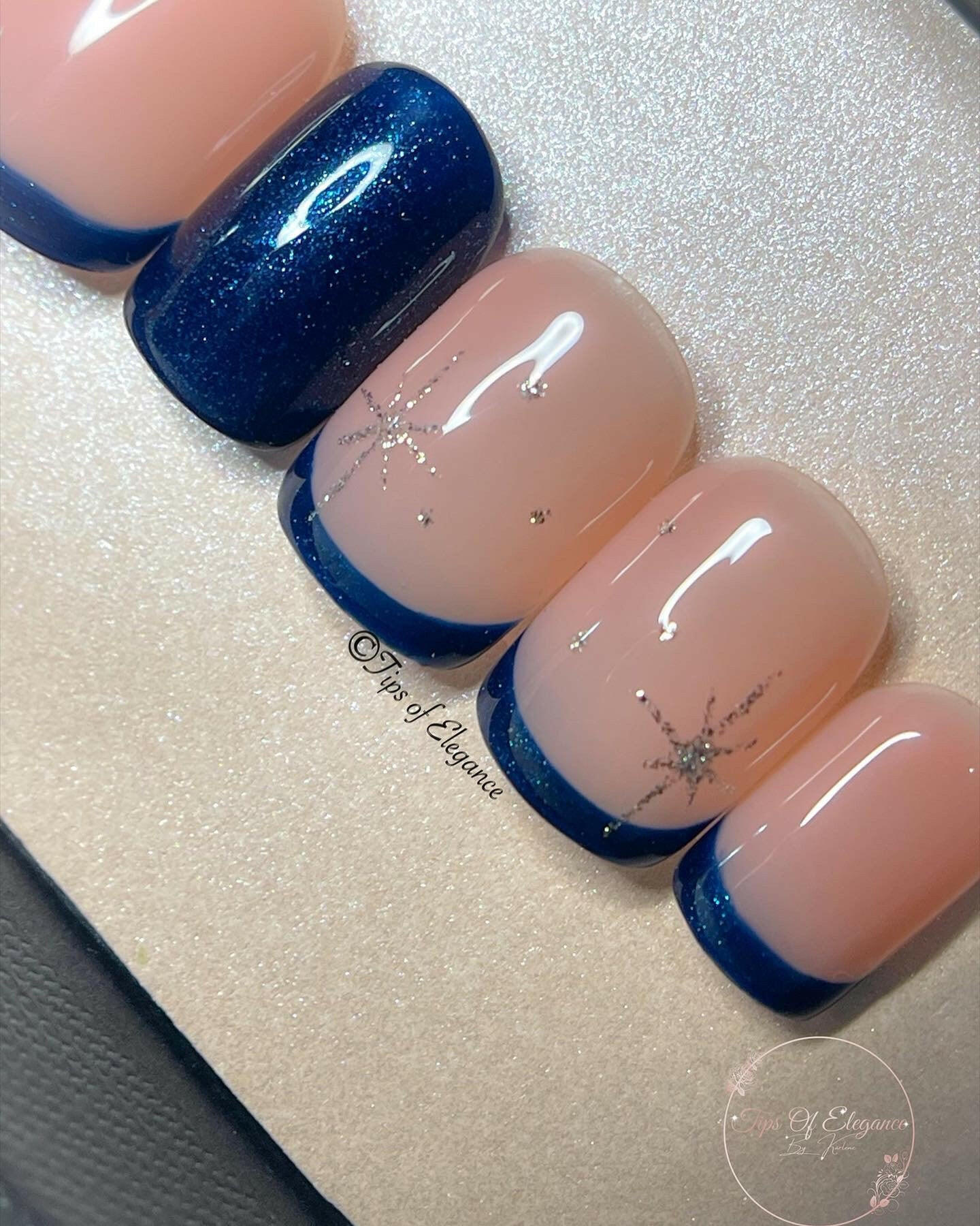 Icy | Christmas | Pre-Design Custom Press-on Nail Set - Tips of Elegance