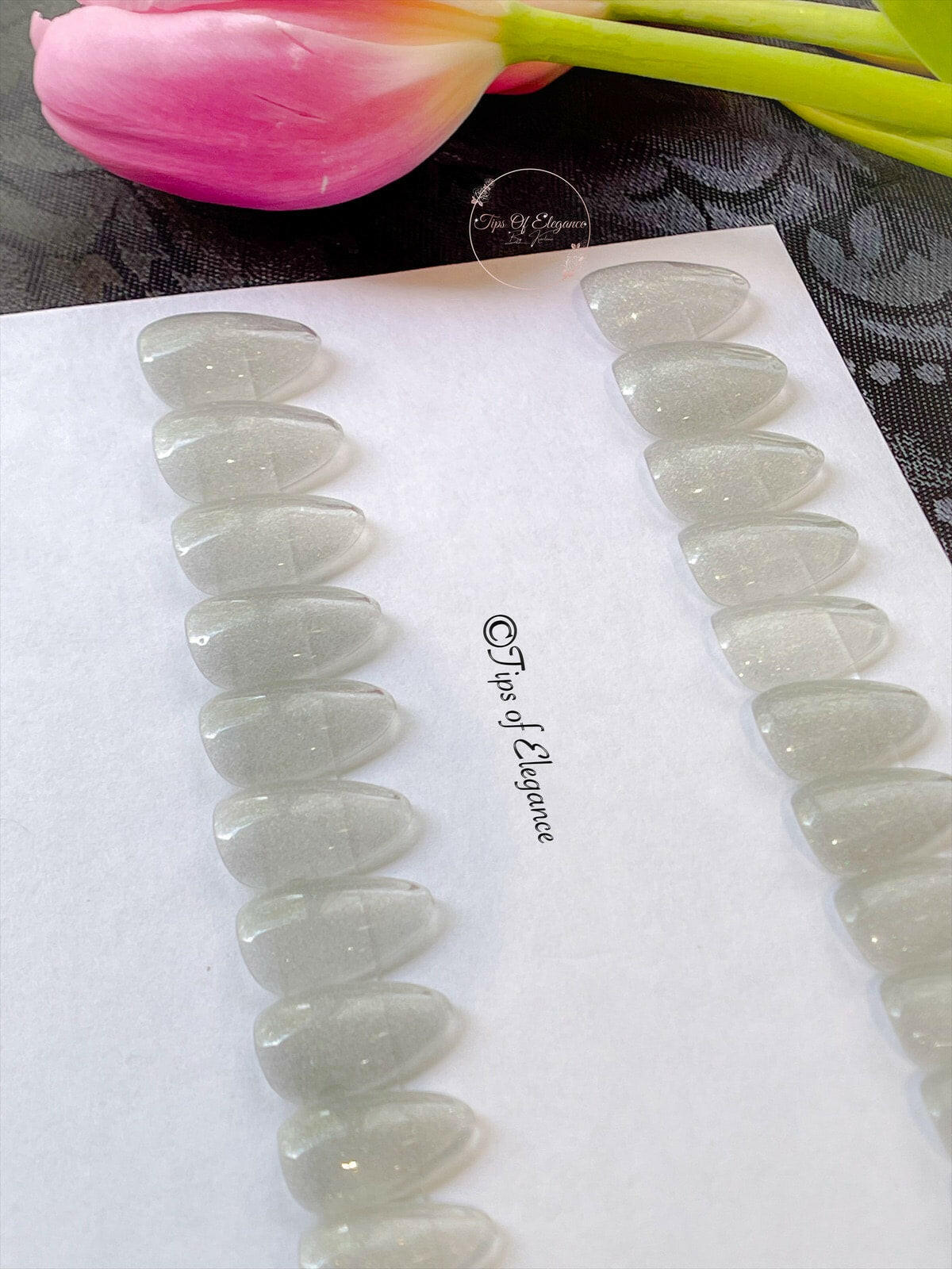 Are We Clear? |Ready to Ship Press-on Nails | 24 Piece Set - Tips of Elegance