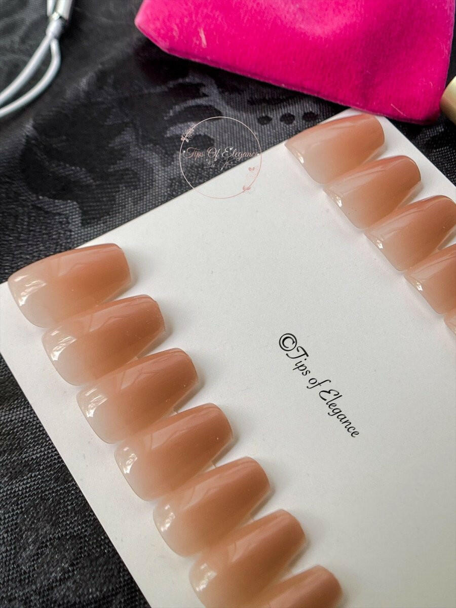 Au Naturale-Nude | Ready to Ship Press-on Nails | 30 Piece Set - Tips of Elegance