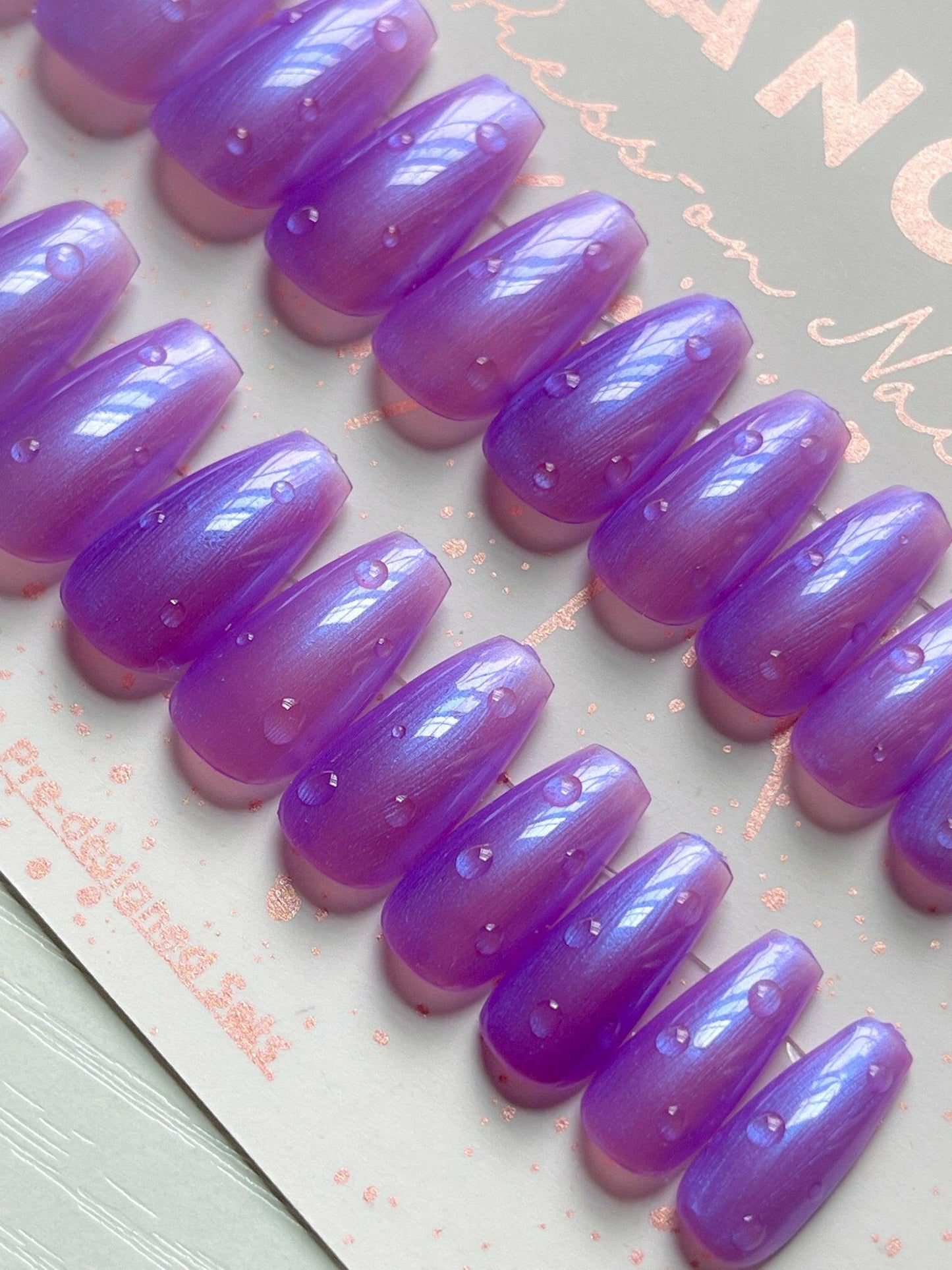 Pearl Purple | Ready to Ship Press-on Nails | 24 piece set - Tips of Elegance