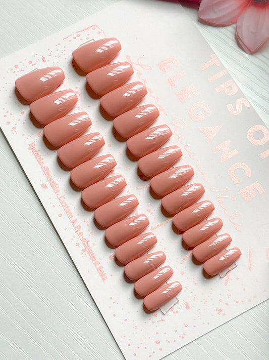 Melissa | Ready to Ship Press-on Nails | 30 piece set - Tips of Elegance