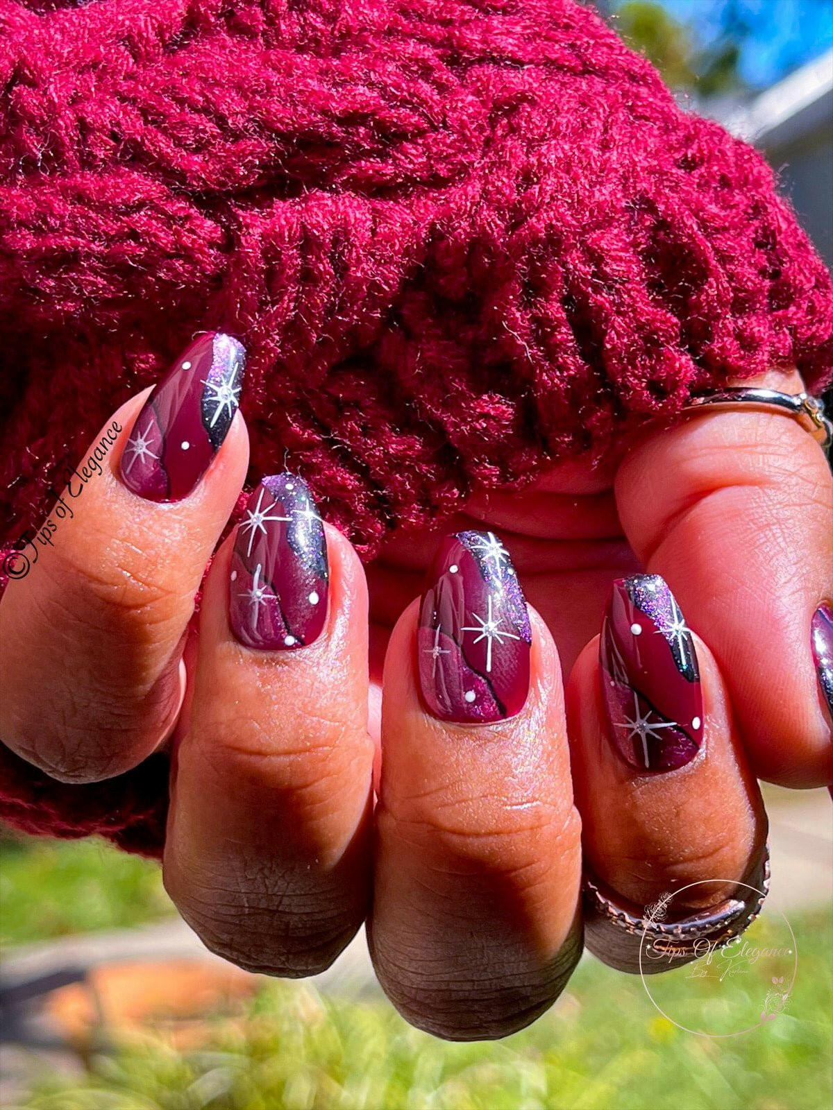 She's Royal | Pre-Design Custom Press-on Nail Set - Tips of Elegance