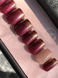 Golden New Year | Christmas | Pre-Design Custom Press-on Nail Set - Tips of Elegance