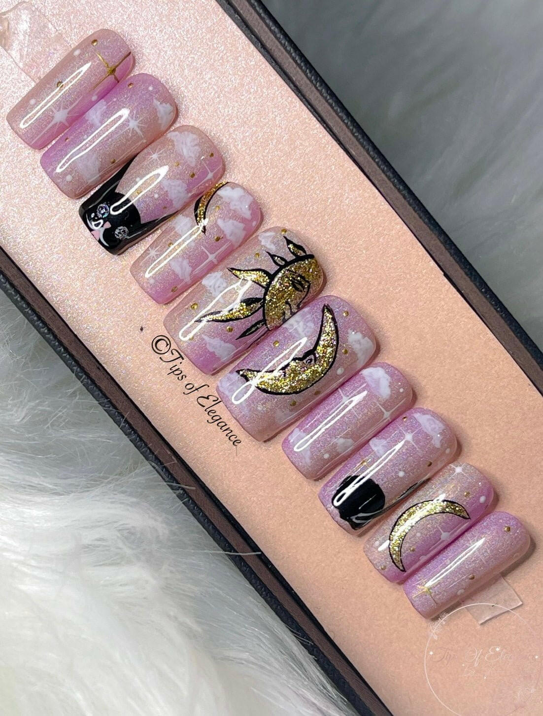 Sun and Moon | Handmade Press-on Nail Set - Tips of Elegance