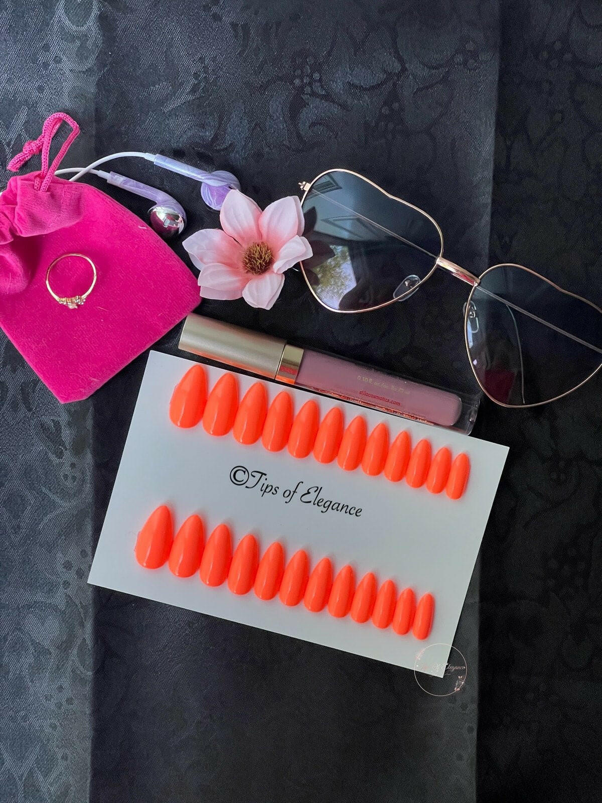 Coral Reef | Ready to Ship Press-on Nails | 24 piece set - Tips of Elegance