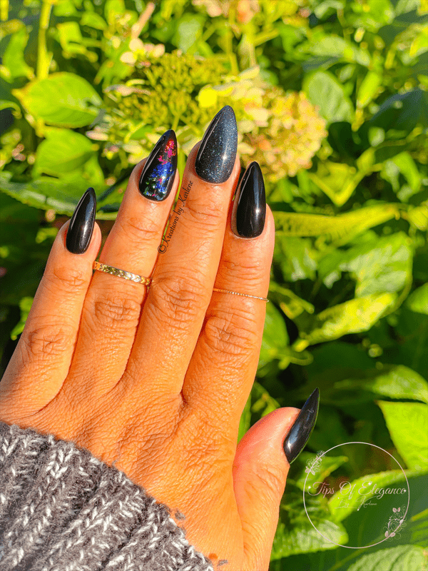 Raven | Handmade Press-on Nail Set - Tips of Elegance