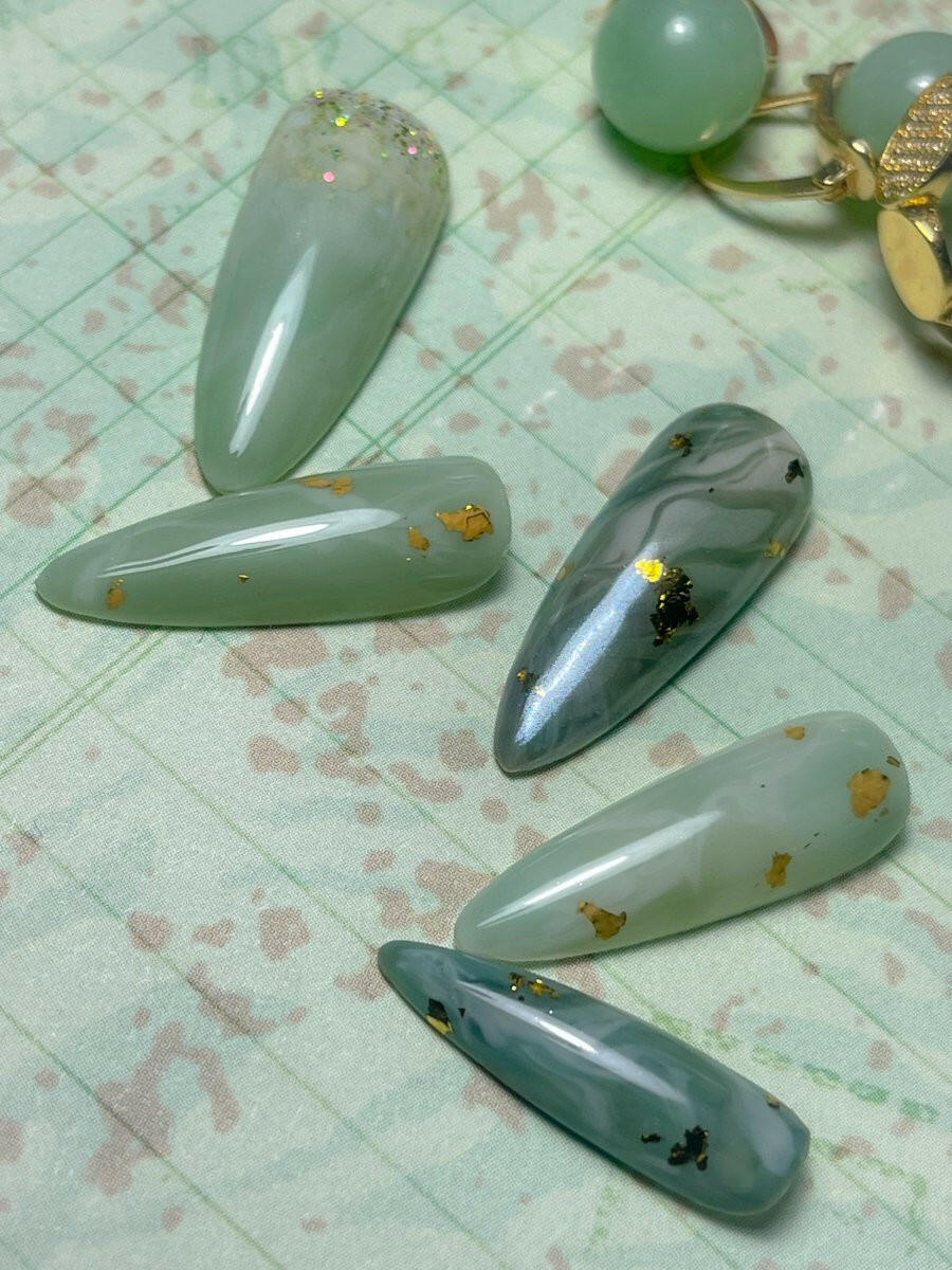Jade Dynasty | Pre-Design Custom Press-on Nail set - Tips of Elegance