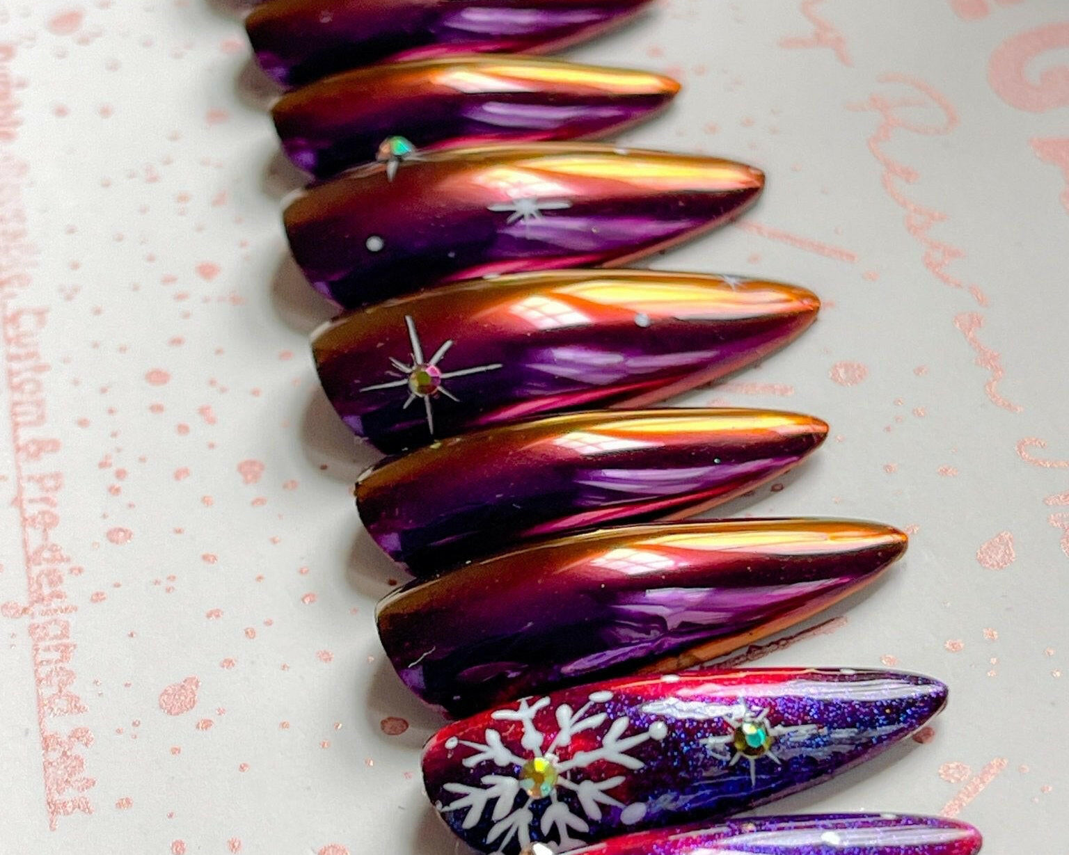 Aurora Borealis | Christmas | Pre-Designed Press-on Nails - Tips of Elegance