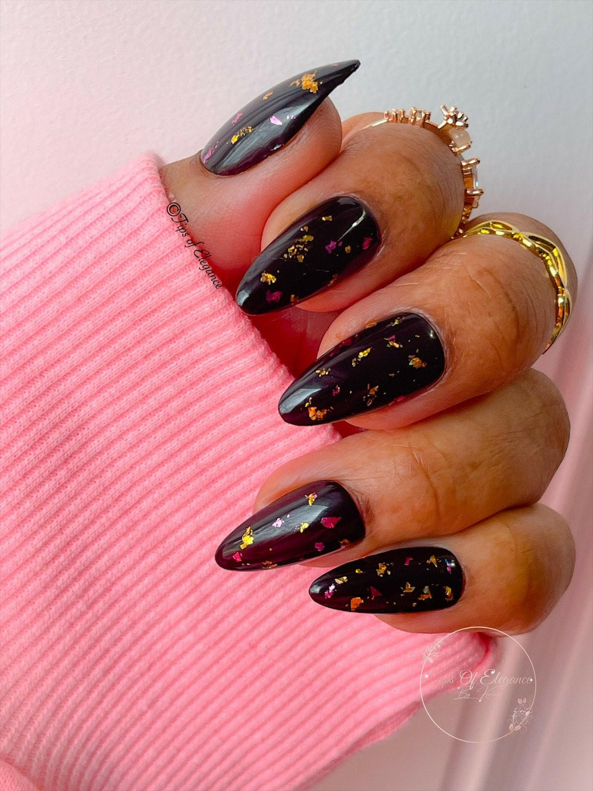 Angel Kisses | Foil | Pre-Designed Custom Press-on Nail Set - Tips of Elegance